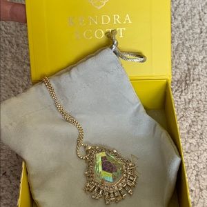 Kendra Scott necklace